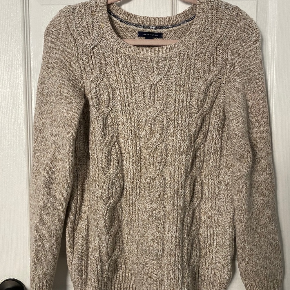 Tommy Hilfiger knit sweater